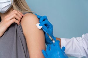 Projeto pretende ampliar vacinação gratuita contra HPV na rede municipal
