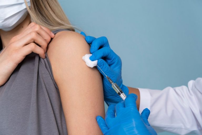 Projeto pretende ampliar vacinação gratuita contra HPV na rede municipal
