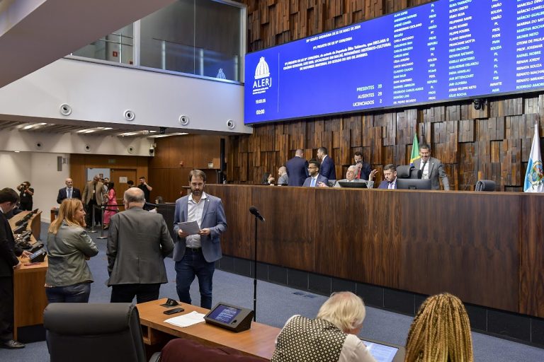 Reações na Alerj expõem embate político após PGR pedir condenação
