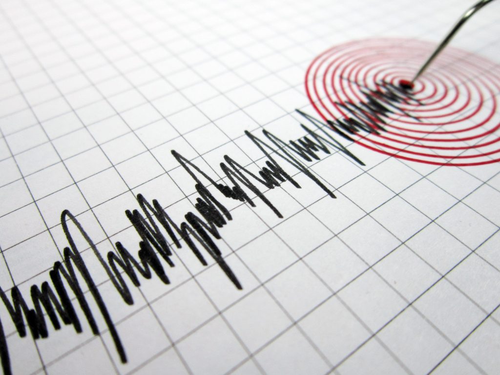 Rússia registra terremoto de magnitude 8,0, podendo haver tsunami