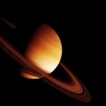 Será? Vídeo mostra algo (aparentemente) batendo em Saturno