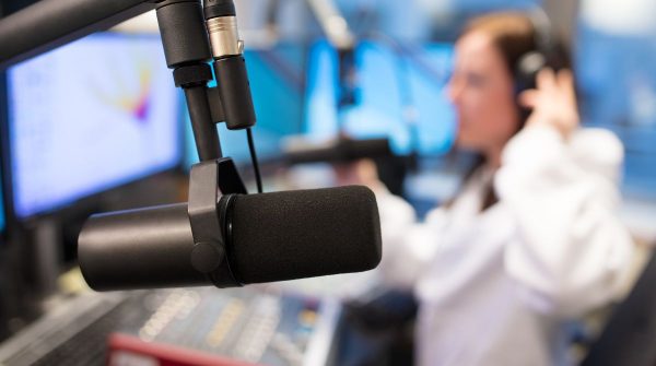 Simplificação nas regras de rádio e TV aguarda sanção