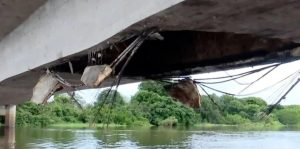 Tráfego da ponte sobre o Rio Pindaré, na BR-316, está