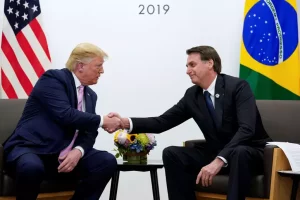 Trump sai em defesa de Bolsonaro e diz que ex-presidente