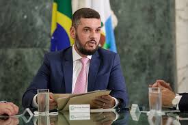 Vídeo. Bacellar avisa: se Castro revogar a exoneração de Washington,