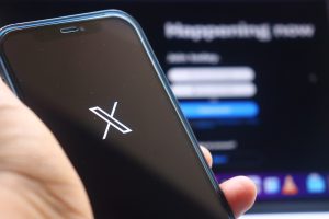 X suspende conta da Reuters na Índia