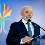 ‘Dê palpite na sua vida, e não na nossa': Lula