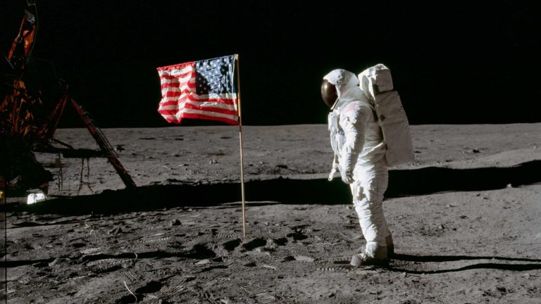A Lua vale ouro: a nova era da economia espacial