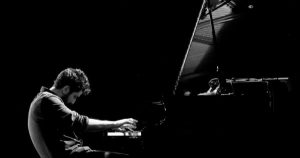 A esperança da Palestina através da música de Faraj Suleiman