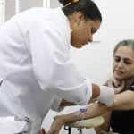 Aconselhamento de 3 minutos em serviços de saúde pode frear