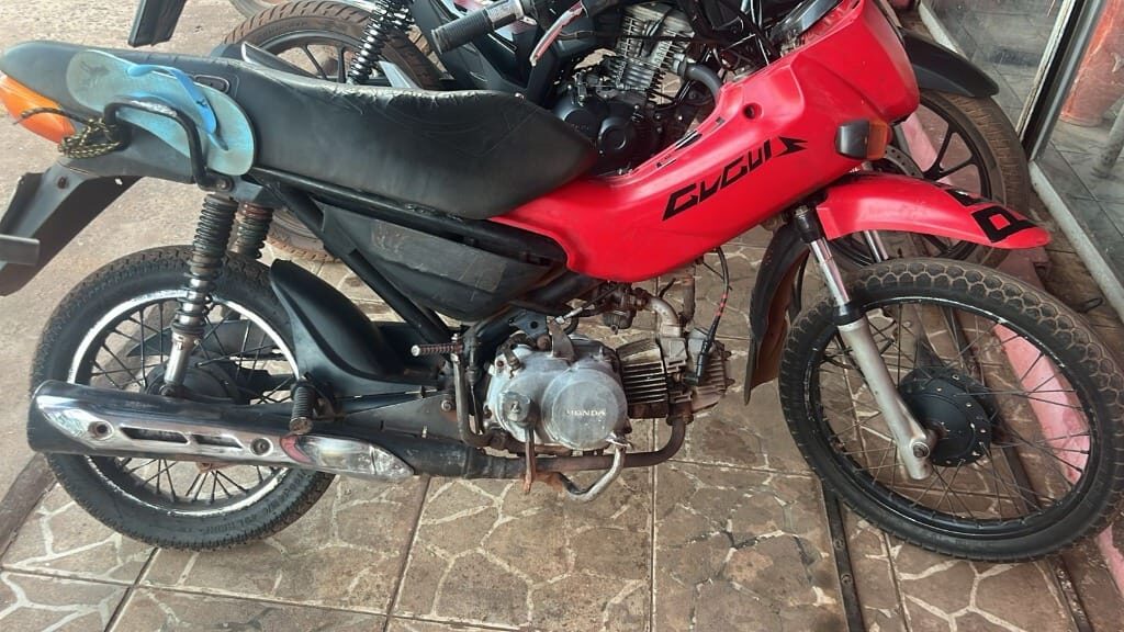 Adolescente morre em colisão entre moto e caminhão na BR-316,