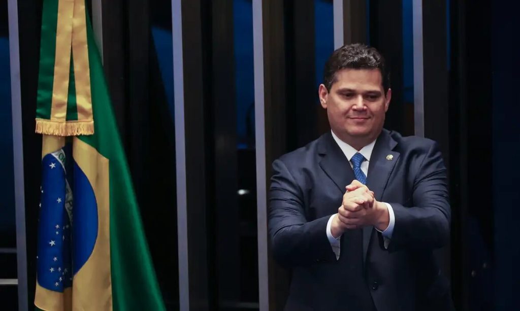 Alcolumbre diz que obstrução de bolsonaristas é “arbitrária” e fere