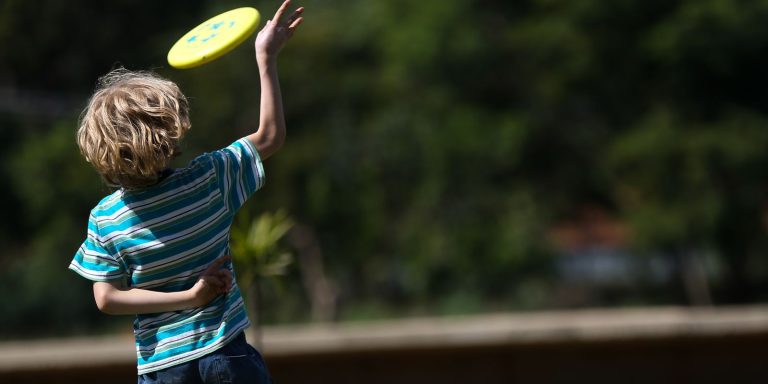 Apesar de proibição, 29% admitem palmadas e beliscões em crianças