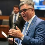 Arthur Monteiro recebe denúncias de sonegação de ICMS no Rio