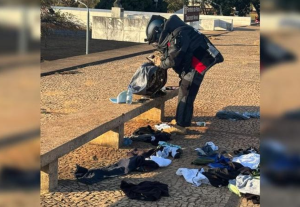 Às vésperas de julgamento de Bolsonaro, homem é preso por