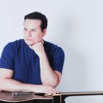 “Autossugestão”: Fábio Allex libera novo single inspirado em técnica psicológica