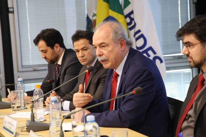 Auxílio tarifaço: BNDES injeta R$ 10 bilhões para exportadores afetados