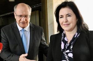 Avião de Alckmin e Tebet sofre pane na Colômbia e