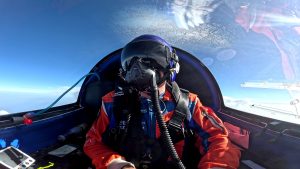 Avião elétrico bate recorde de altitude na Suíça; veja a