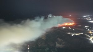 Balsas amanhece encoberta por fumaça após incêndio no lixão; município