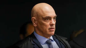 Bolsonaro pede asilo à Argentina e Moraes dá 48h para