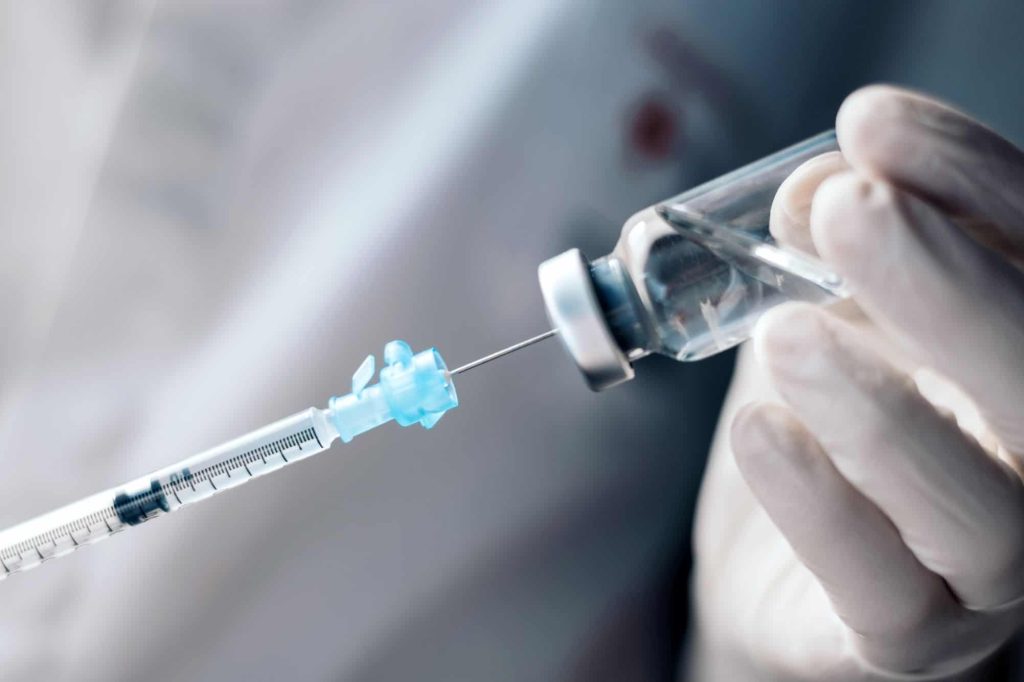 Brasil e México fecham acordos para vacinas de RNA e