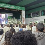 Brasil se despede de Arlindo Cruz com emoção e samba