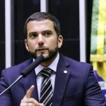 Carlos Jordy é absolvido pelo TRE de acusação de abuso