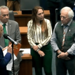 Carlos Macedo e Carlos Minc divergem sobre culto de policiais