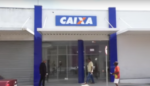 Casal é preso tentando sacar R$ 300 mil de agência