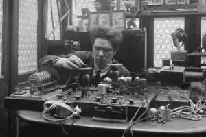 Cientista britânico previu TV, smartphones e Alexa em 1925