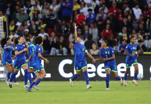Com Marta decisiva, Brasil derrota Colômbia nos pênaltis e conquista