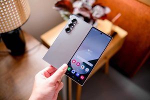 Como remover pessoas e objetos de fotos em celulares da