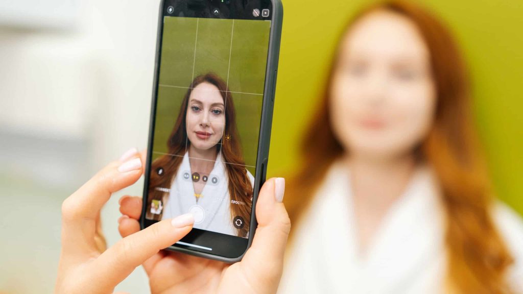 Como tirar foto 3 x 4 pelo celular: dicas e