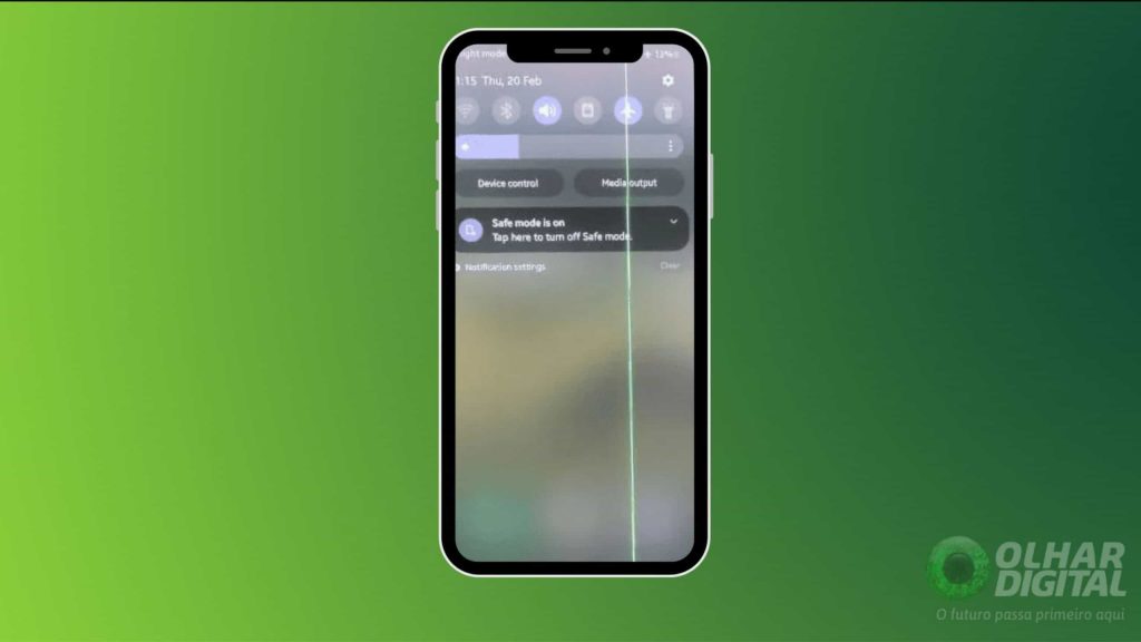 Como tirar linha verde da tela do seu celular Samsung?