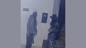Criminosos invadem casa e levam veículos de proprietário