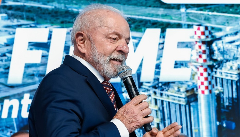Datafolha mostra Lula isolado na frente e oposição dividida nas