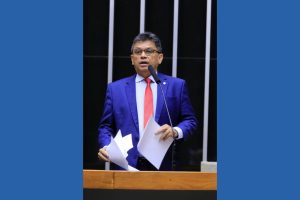 Deputado do MA propõe taxa sobre big techs para investir