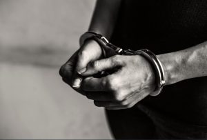 Dois foragidos da Justiça são presos pela PRF em Imperatriz