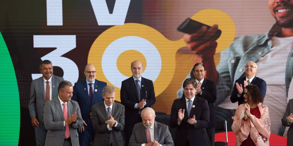 EBC participa da construção da TV 3.0 e celebra assinatura