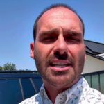 Eduardo Bolsonaro insinua que Moraes e PF estão por trás