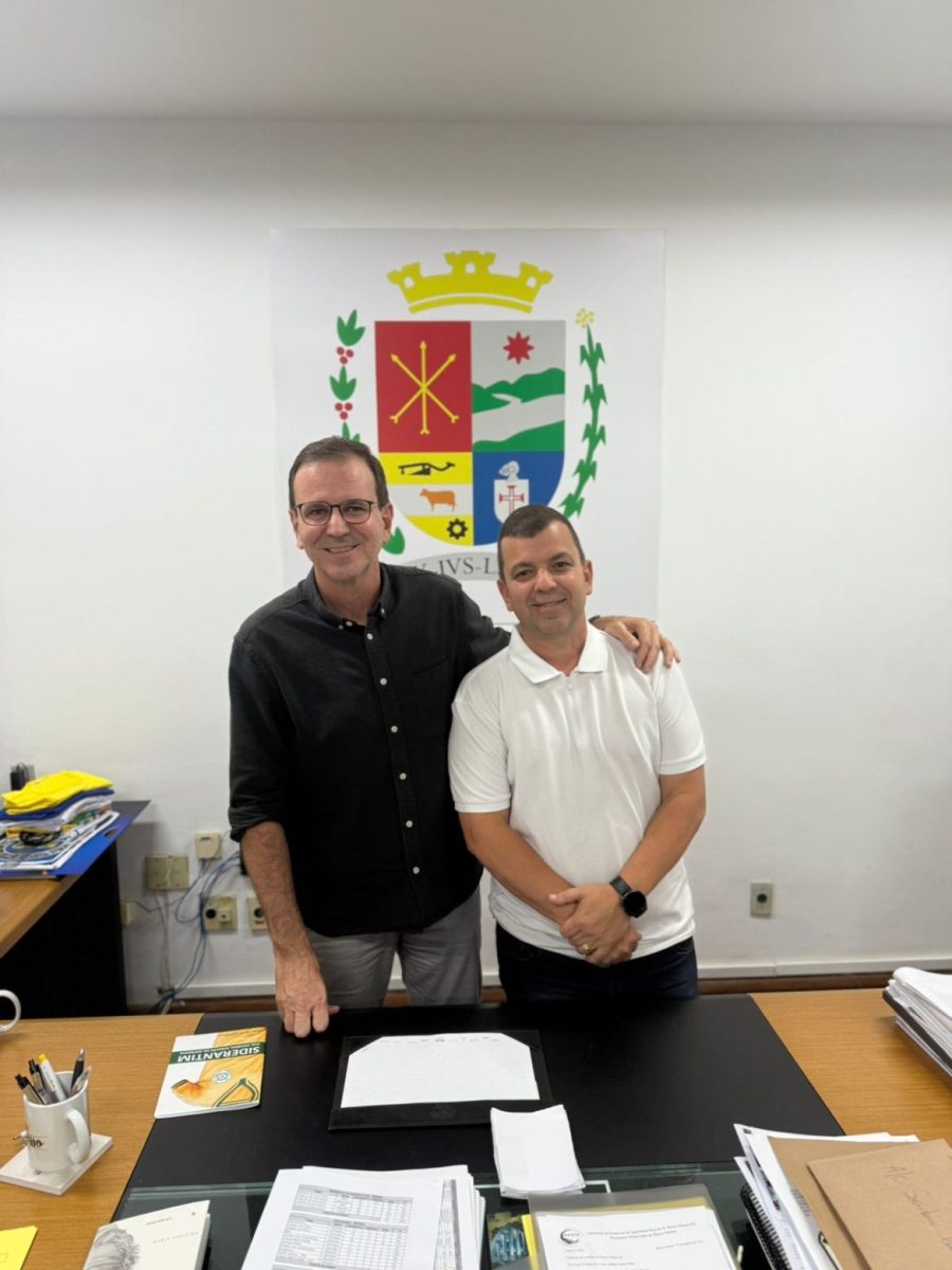 Em Barra Mansa, Paes é recebido pelo prefeito Furlani, aliado
