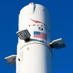 Falcon 9 lança 24 satélites da Amazon no 100º voo