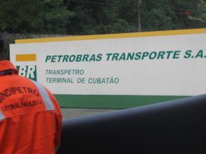 Federação denuncia calote de terceirizada e cobra ação da Petrobrás