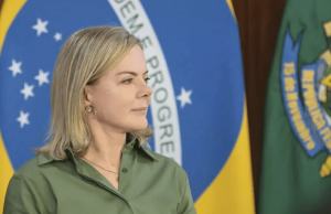 Gleisi comemora retorno da Petrobras ao setor de gás de