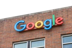 Google adere a programa para reduzir impacto energético de data