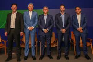 Governadores de oposição usam evento do agronegócio para atacar Lula