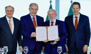 Governo anuncia R$ 12 bilhões para modernizar indústria brasileira com