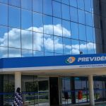 Governo define regra para reavaliação de BPC de pessoa com