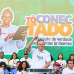 Governo do Maranhão inicia entrega de tablets do programa Tô